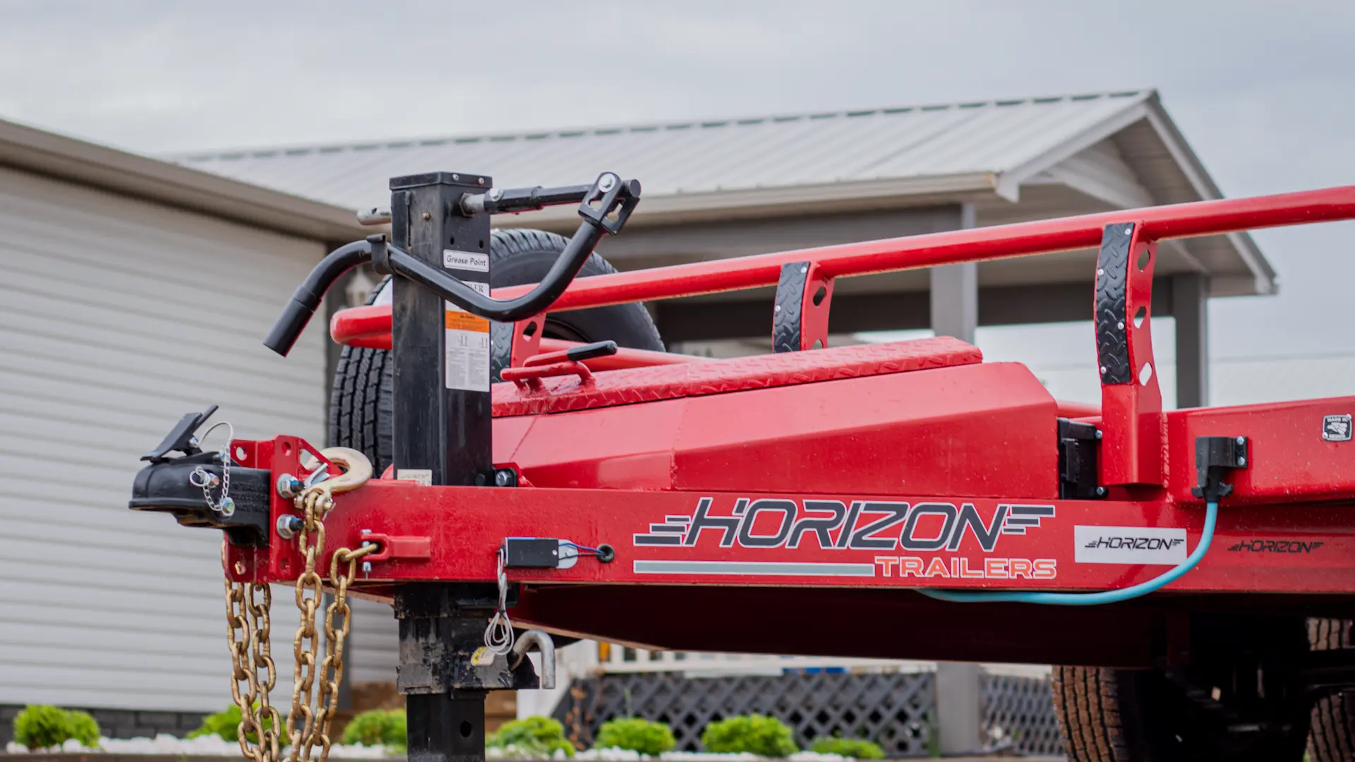 horizon trailers img